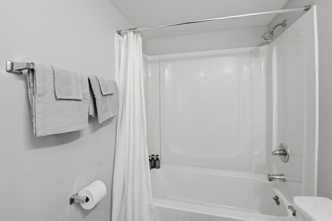 Crossings at · Unit 501 M63 2bd/2bth
