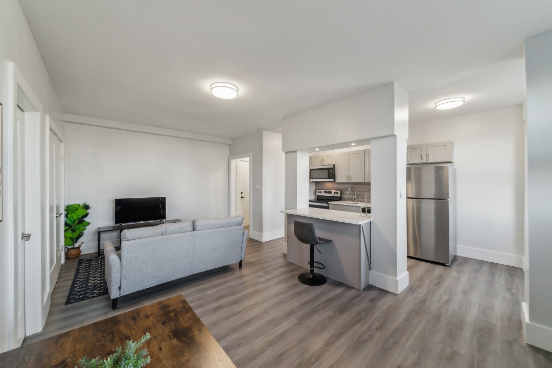 Fairfax Apartments · Unit 725 1/1