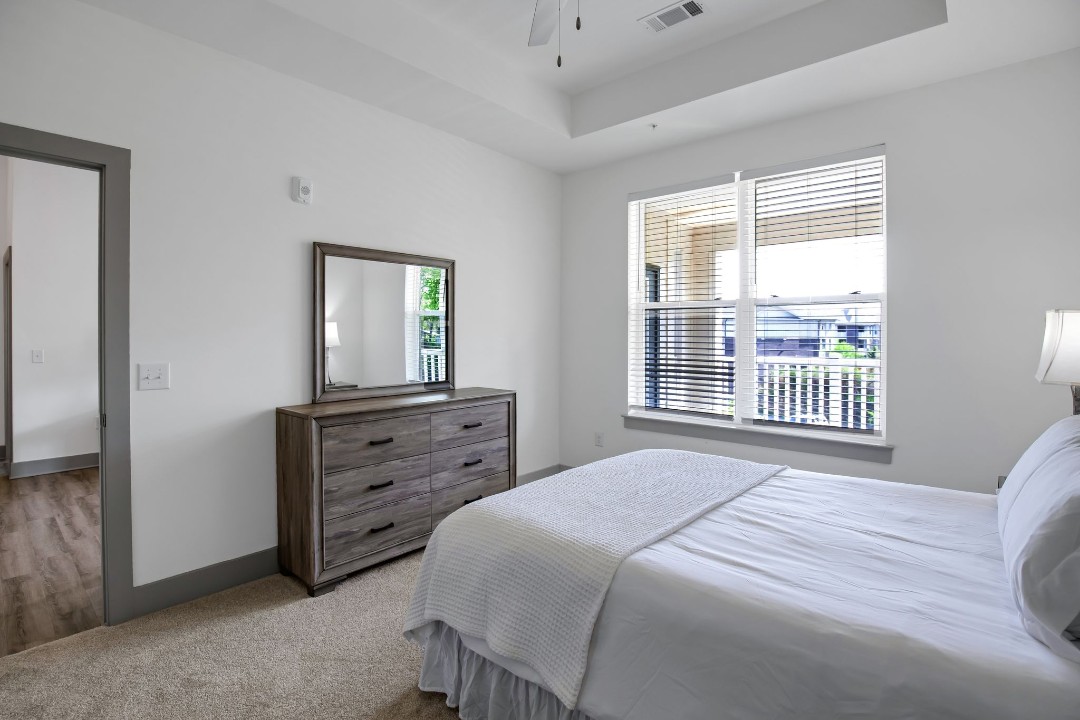 Overlook at Farragut 6301, · Unit 2/2