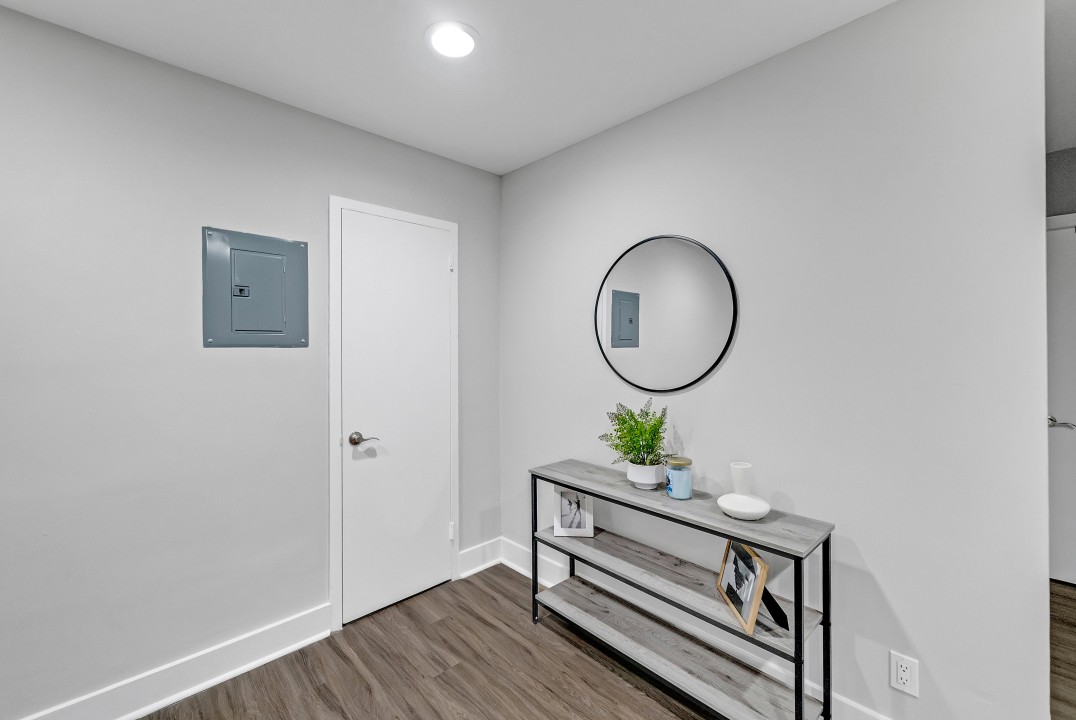 Avenue · Unit A821 2Br