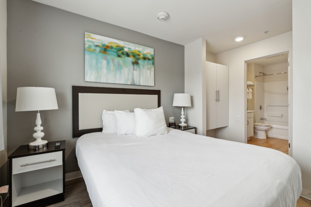 Simplicity At the Rim · Unit 1206  2/2