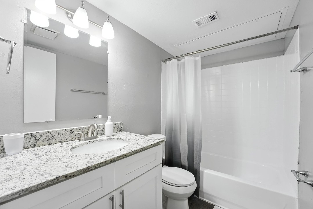 Eureka village · Unit 253 2/1
