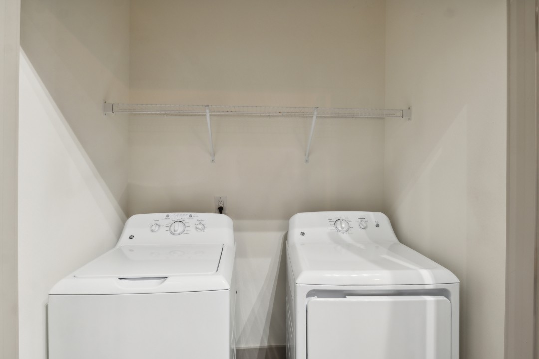 Overlook at Farragut 4302, · Unit 2/2