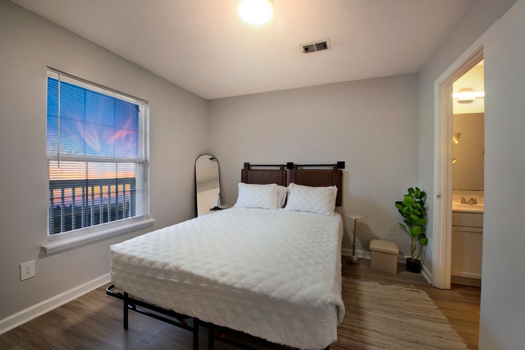 Carlson Bay, 965-104, · Unit 1/1