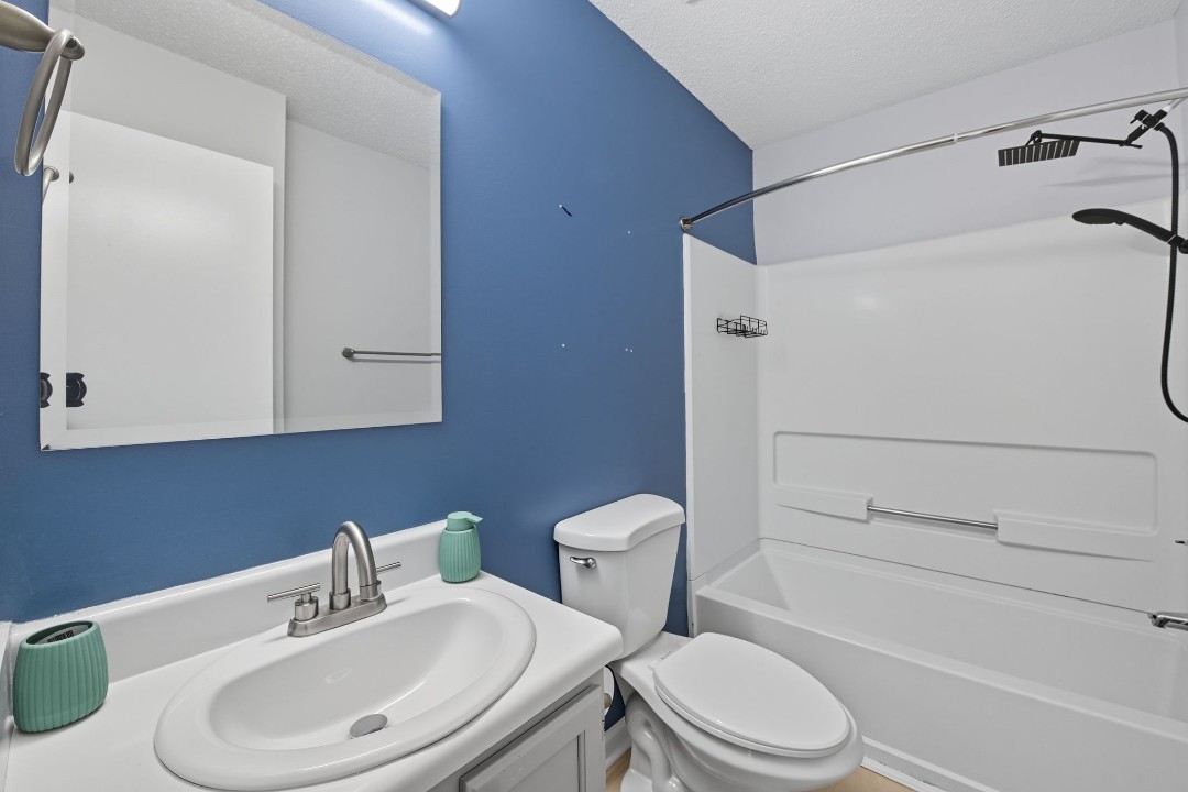 Meadowbrook 250-102 1bd/1bd