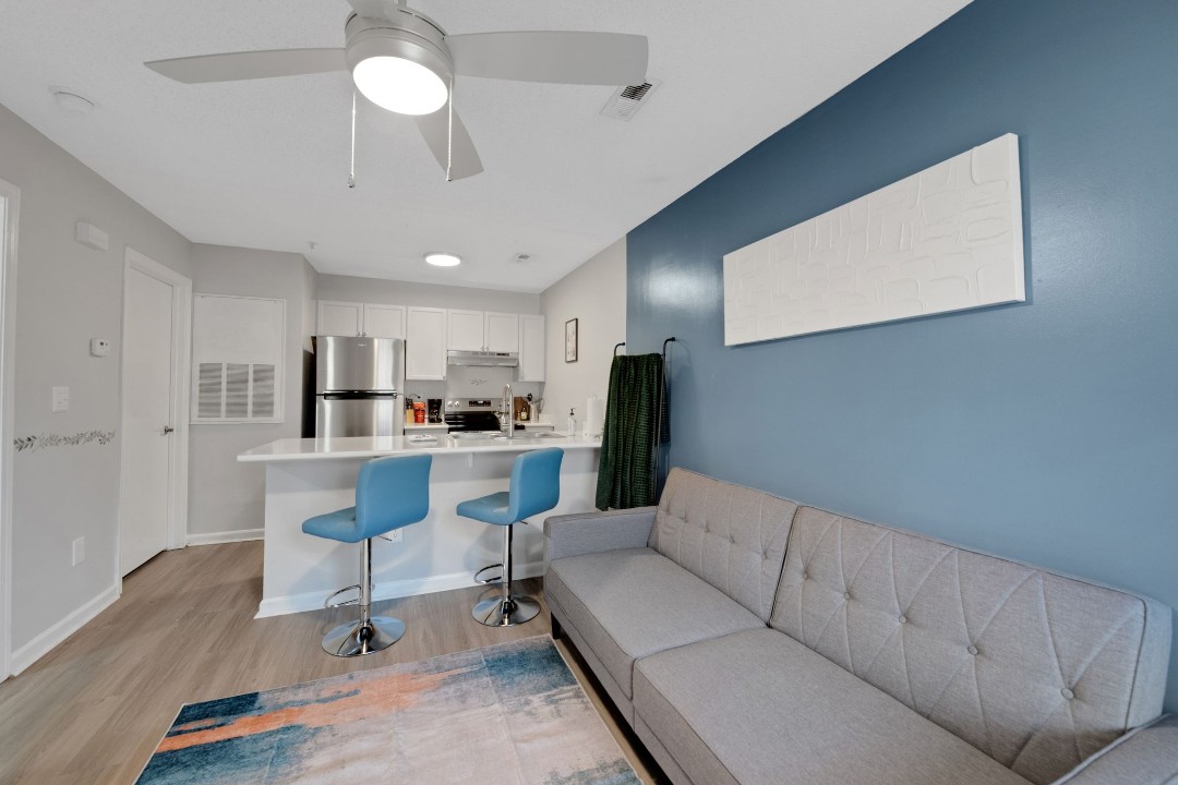 Carlson Bay, 965-104, · Unit 1/1