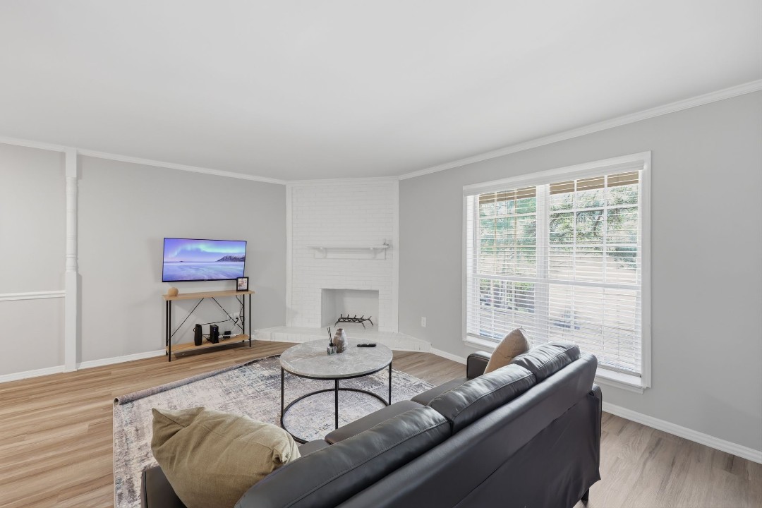 The Domain Apartments · Unit 4915F