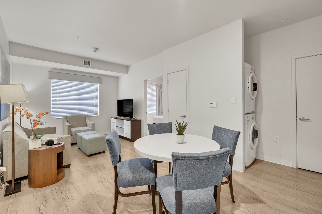 Simplicity At the Rim · Unit 1121  2/2)
