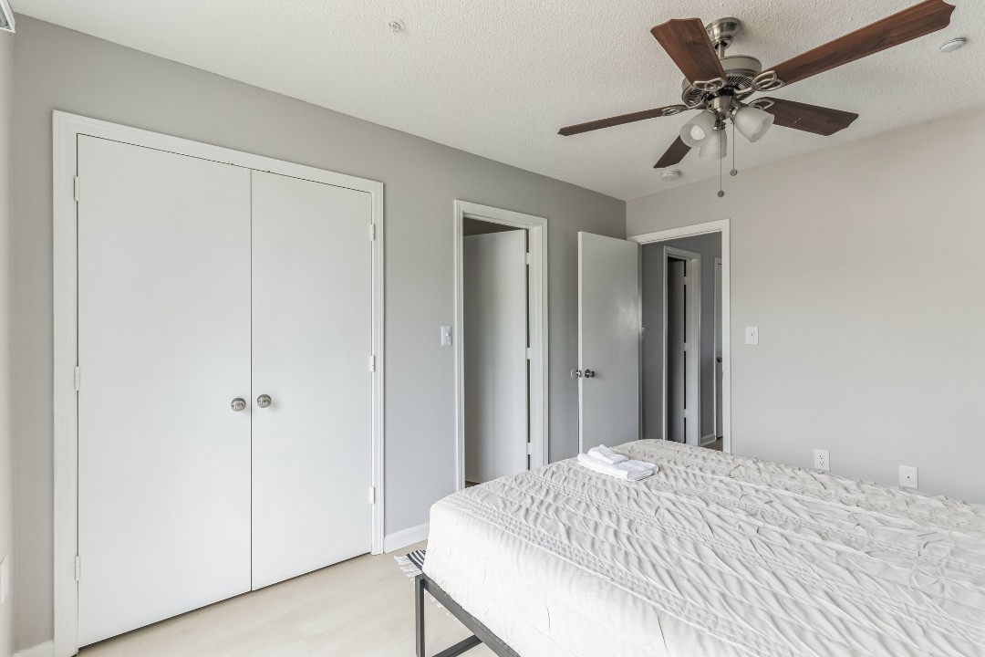 Carlson Bay, 3516-301, · Unit 1/1