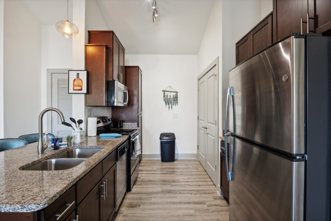 Overlook at Farragut 4302, · Unit 2/2