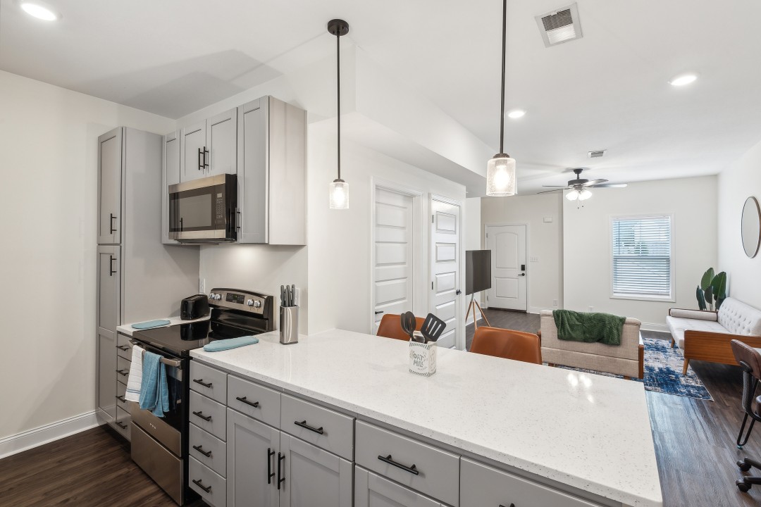 Alto · Unit D8 2bd/2.5 bth