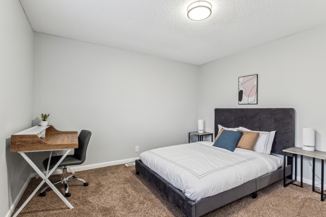 2 Bedrooms · Signature layout