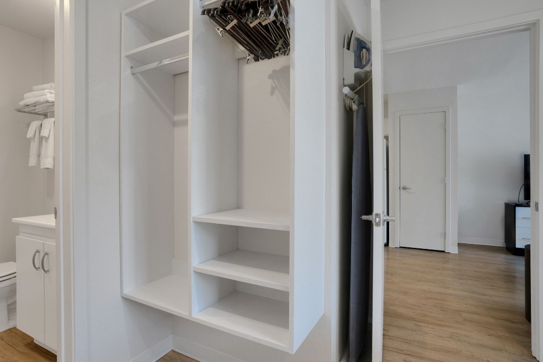 Simplicity At the Rim · Unit 1407 1/1