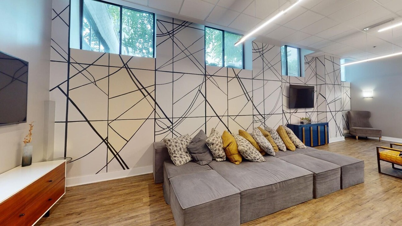 Avenue · Unit 2bd A821