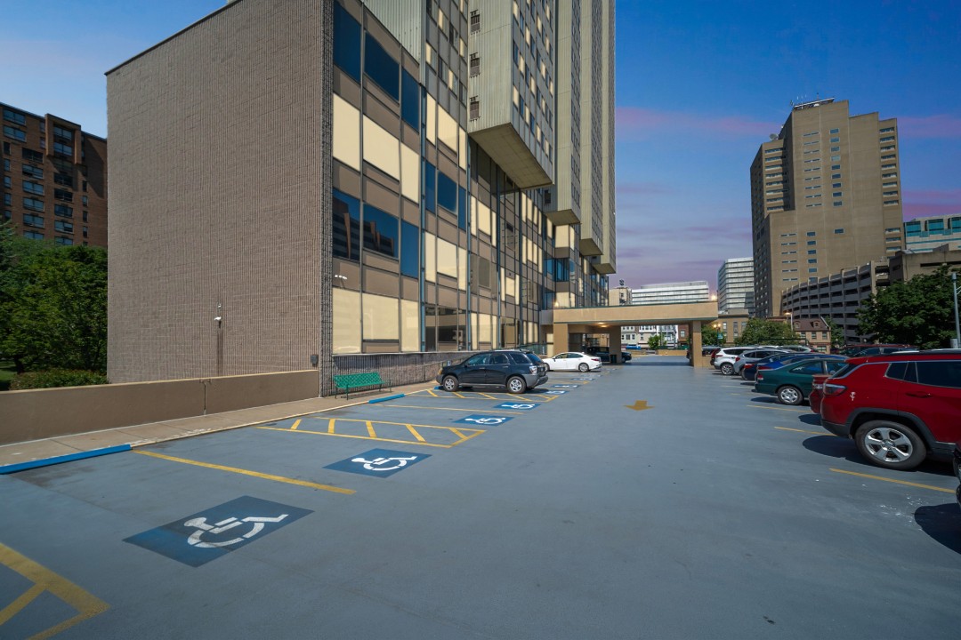 Pa Place 1802, 2br