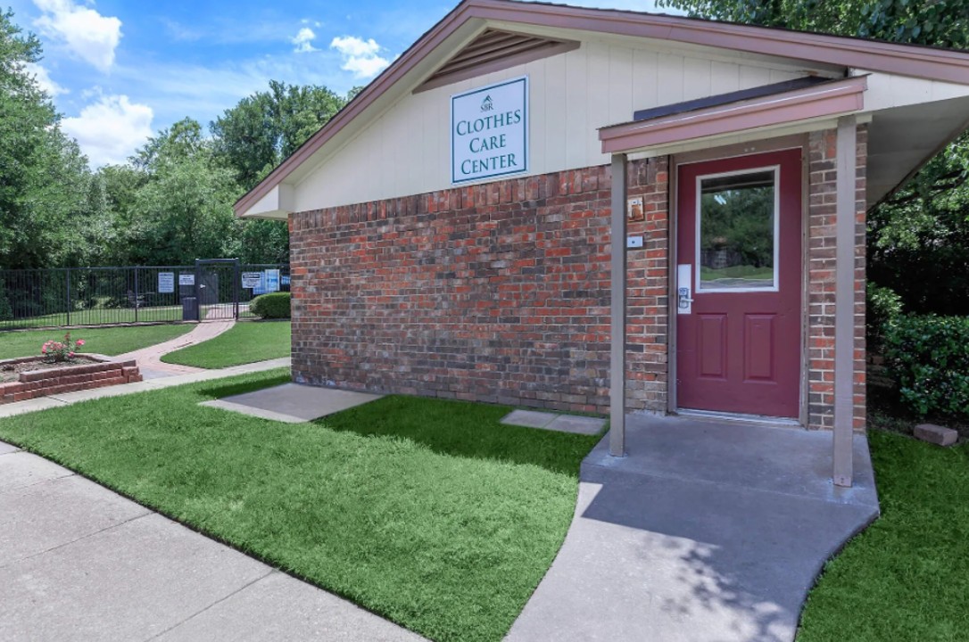 Eureka village · Unit 224 1/1