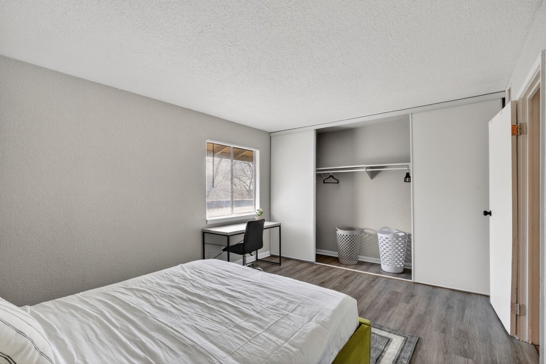 Hillcrest 5403F · Unit 2/1