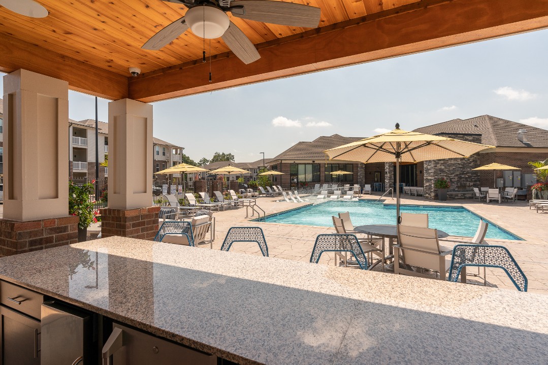 Overlook at Farragut 7207, · Unit 2/2