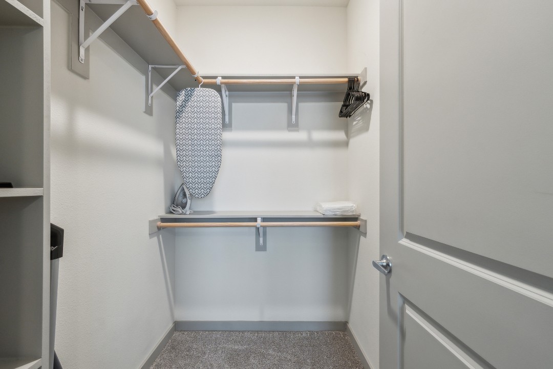 Chisholm Trace · Unit 1235 1/1