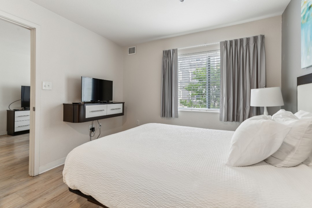 Simplicity At the Rim · Unit 1310 1/1