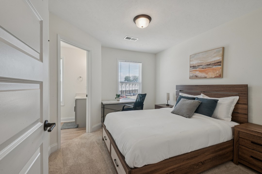 Arte Luxury townhomes D7 2/2.5