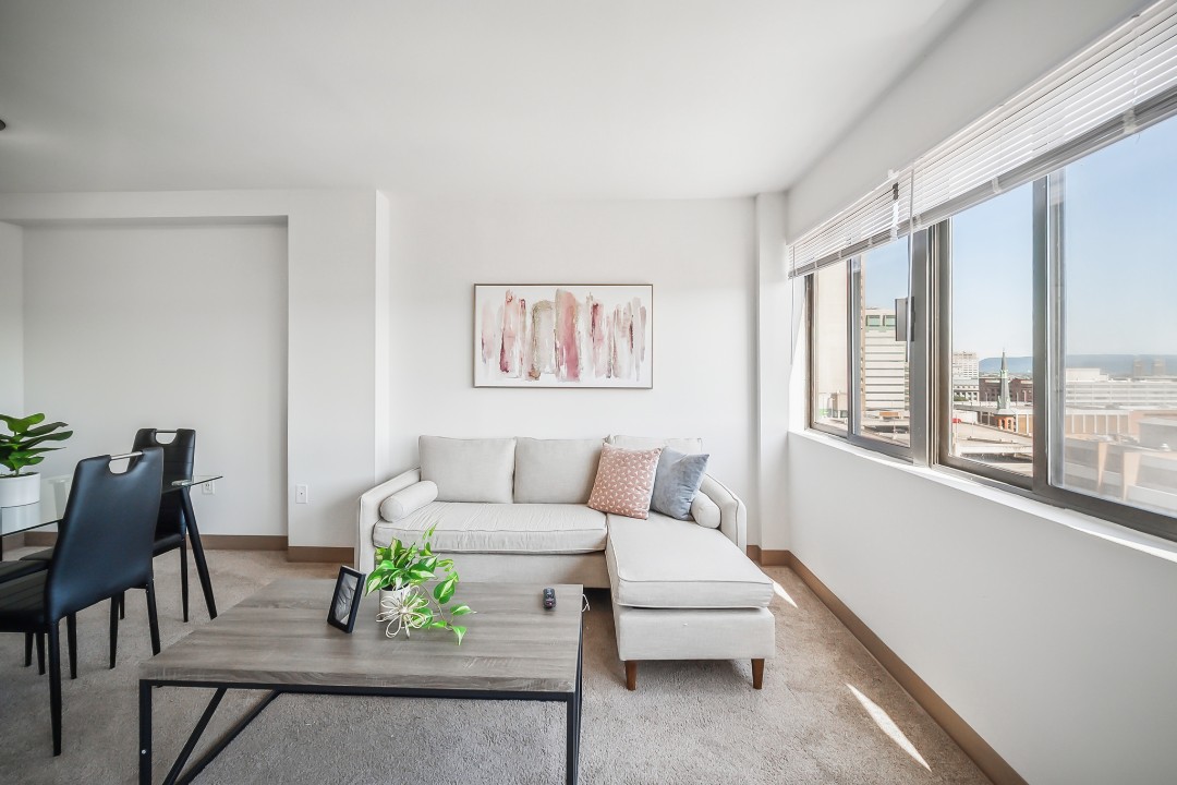 Pa Place 1301, 2br