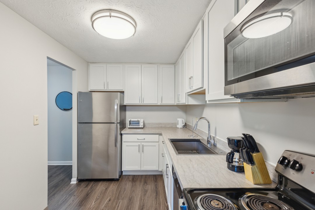 Midtown Towers 3020, · Unit 1/1