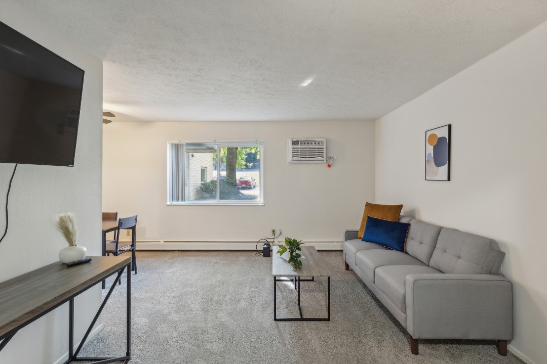 Midtown Towers 3105, · Unit 1/1