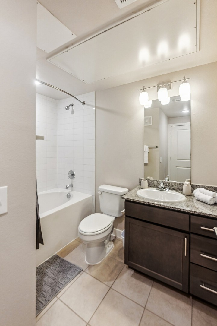 Smart Living Cullen, 5302, · Unit 2/2