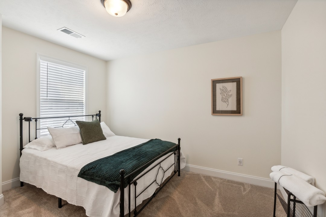 Alto · Unit Q8 2bd/2.5 bth