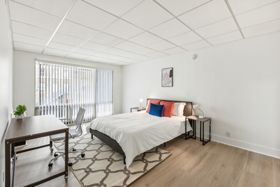 on East, 116 - · Unit 111  1/1