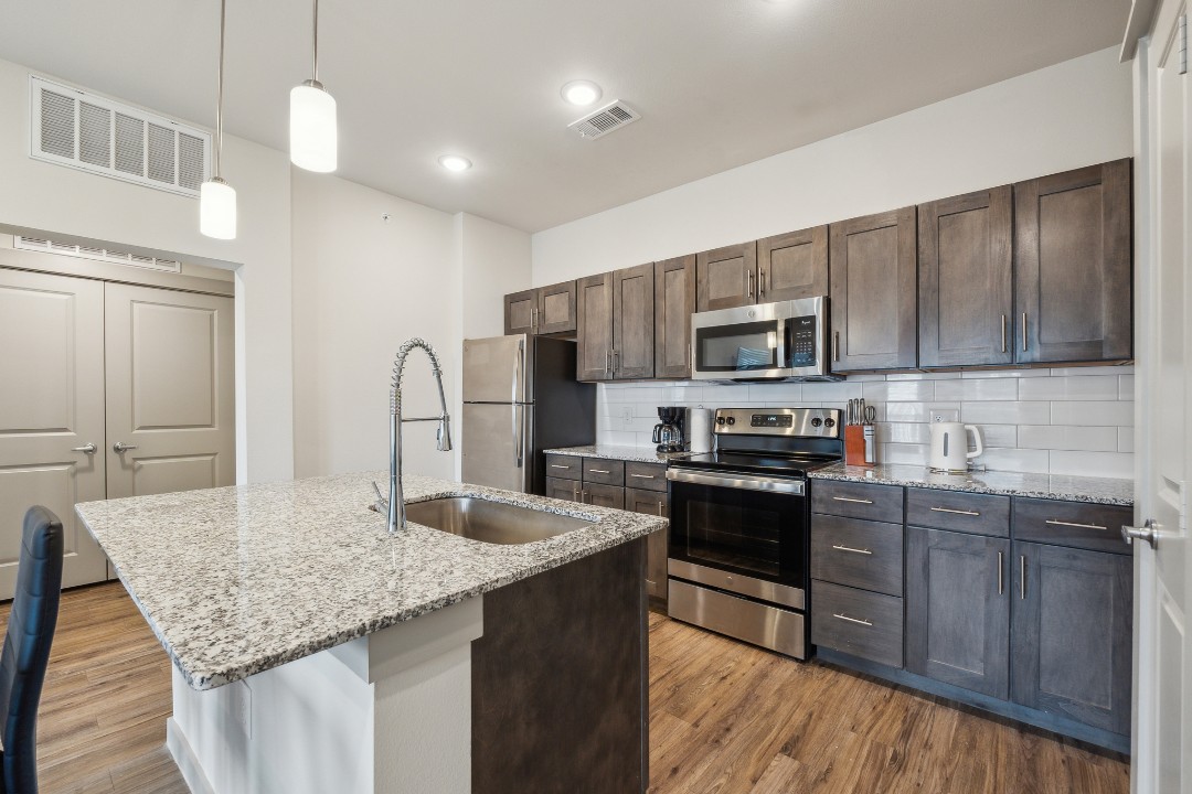 Chisholm Trace · Unit 1235 1/1