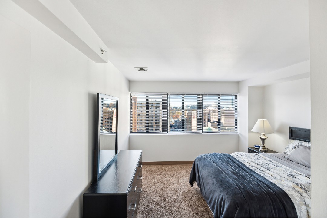 Pa Place 1114, 1br