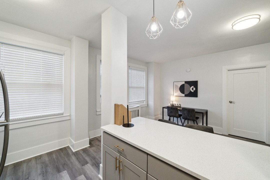 Fairfax Apartments · Unit 425