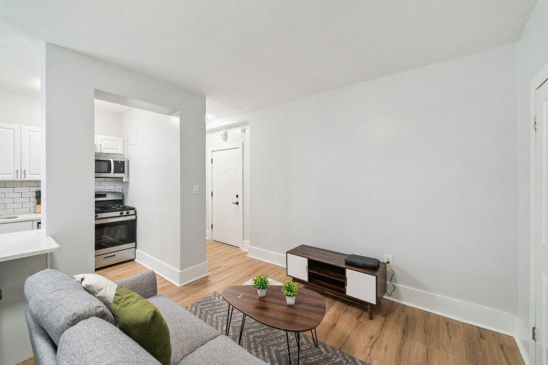 Fairfax Apartments · Unit 604 1/1