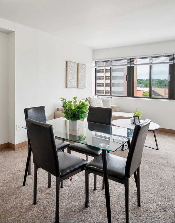 Pa Place 501, 2br