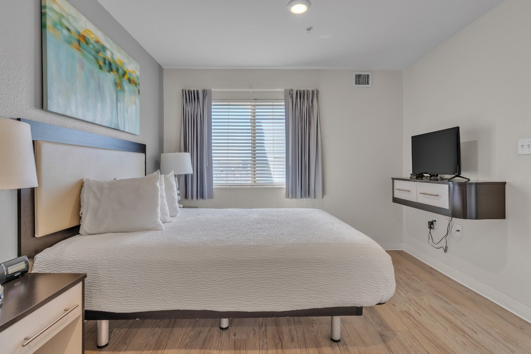Simplicity At the Rim · Unit 1406 2/2