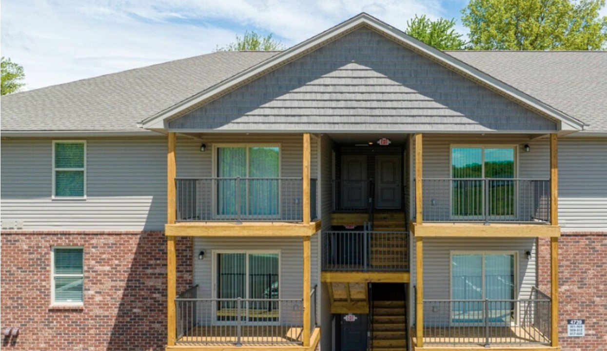 Stonecrest 822, · Unit 2/2