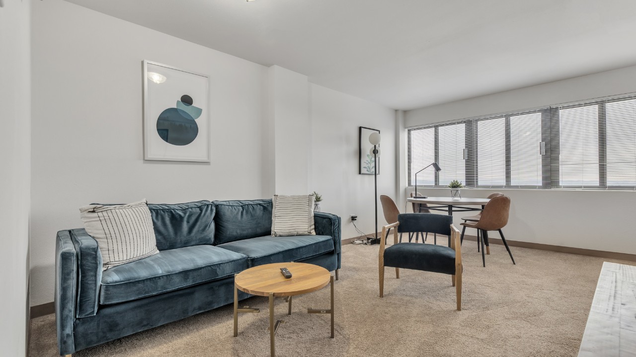Pa Place 2114, 2br