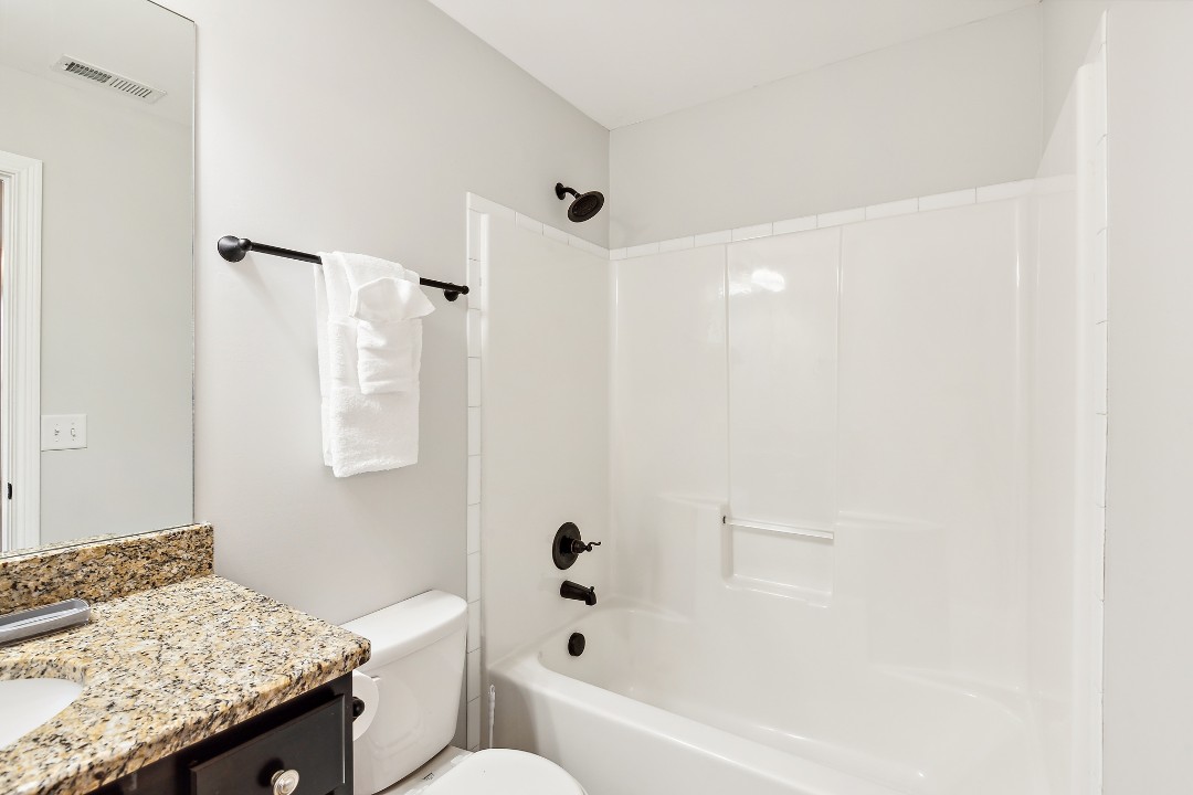 Railton Ct , B6, 2/2.5