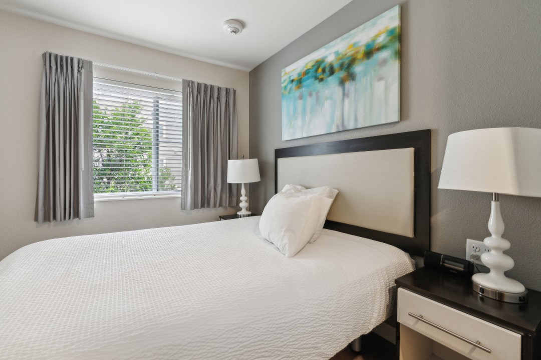 Simplicity At the Rim · Unit 1207  1/1