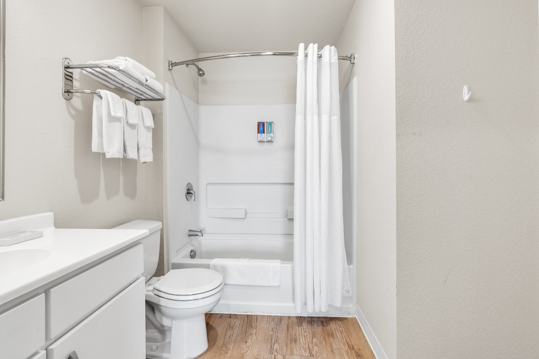 Simplicity At the Rim · Unit 1216  2/2