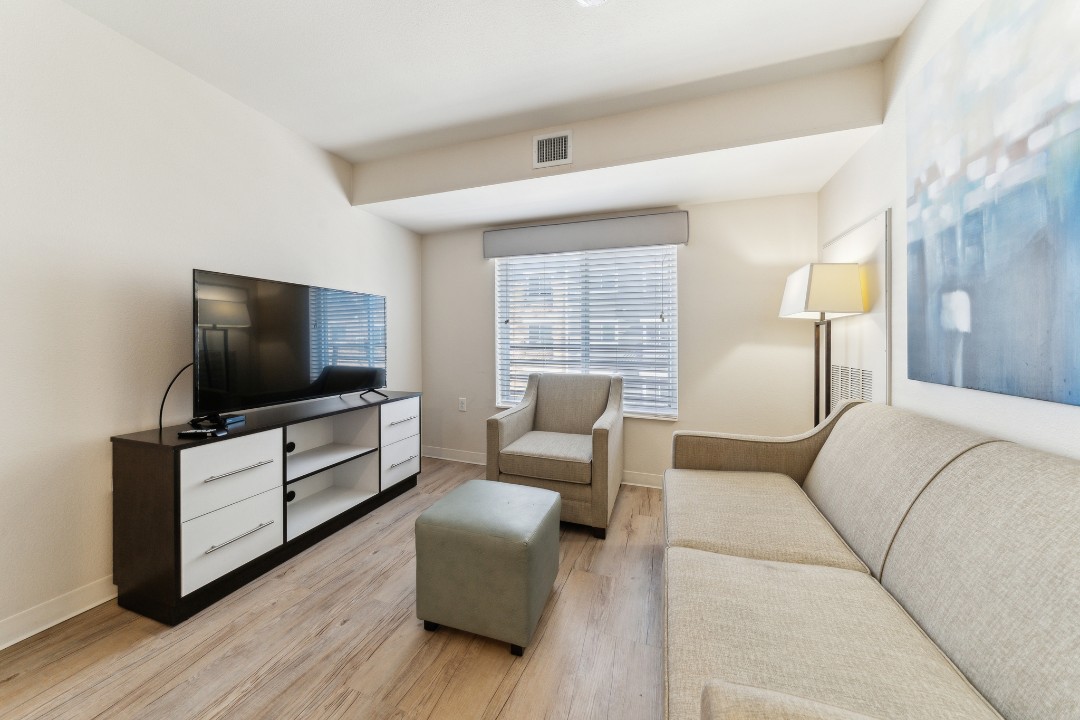 Simplicity At the Rim · Unit 1307  1/1