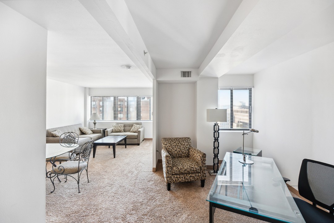 Pa Place 1114, 1br