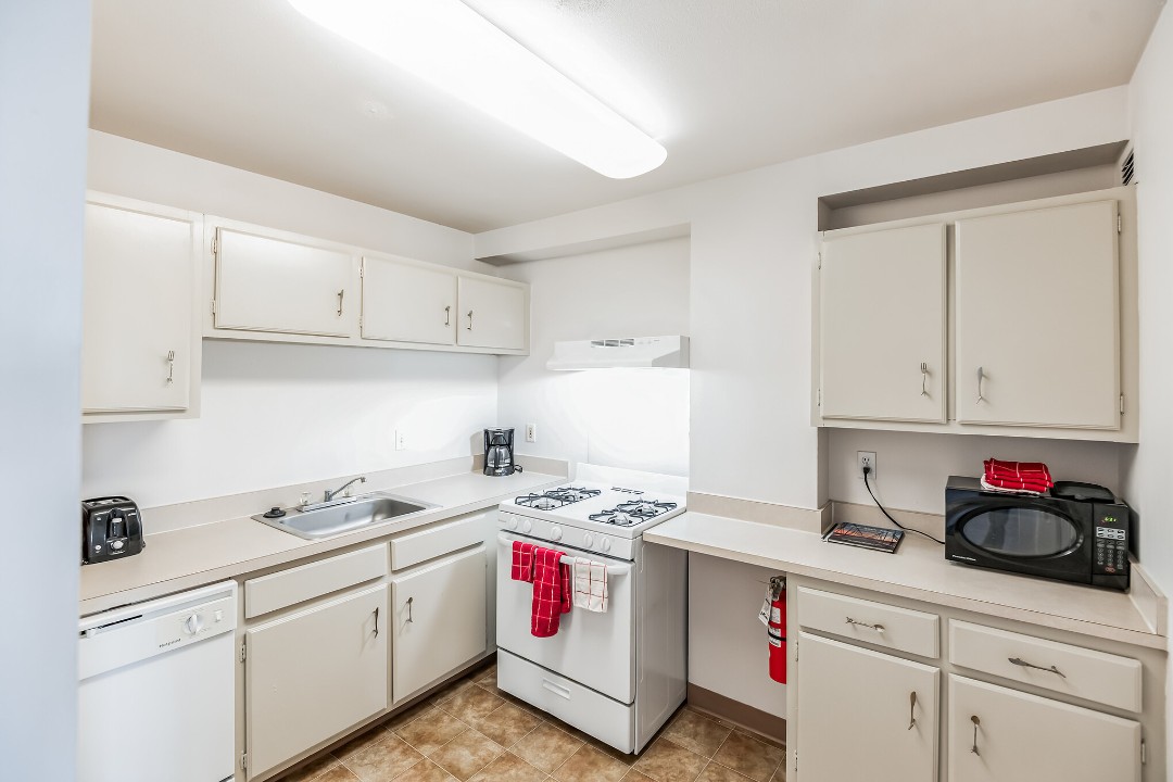 Pa Place 1114, 1br