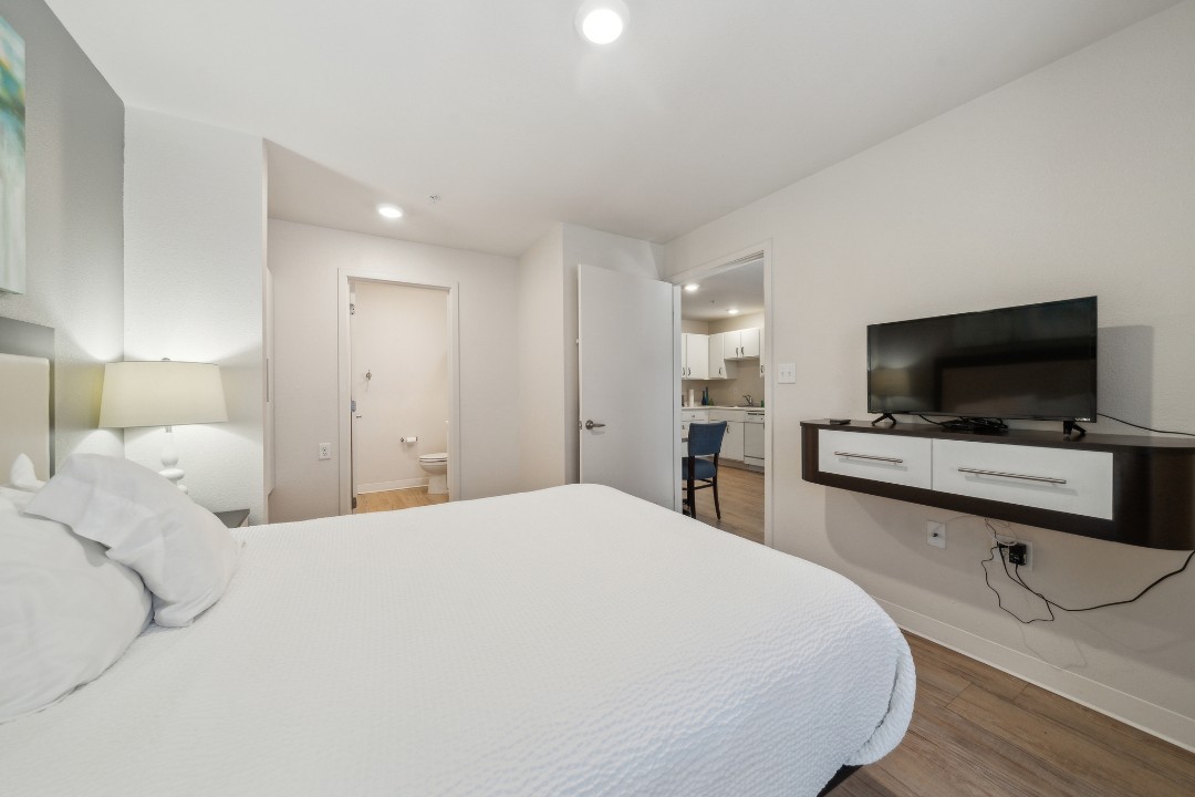 Simplicity At the Rim · Unit 1205  1/1