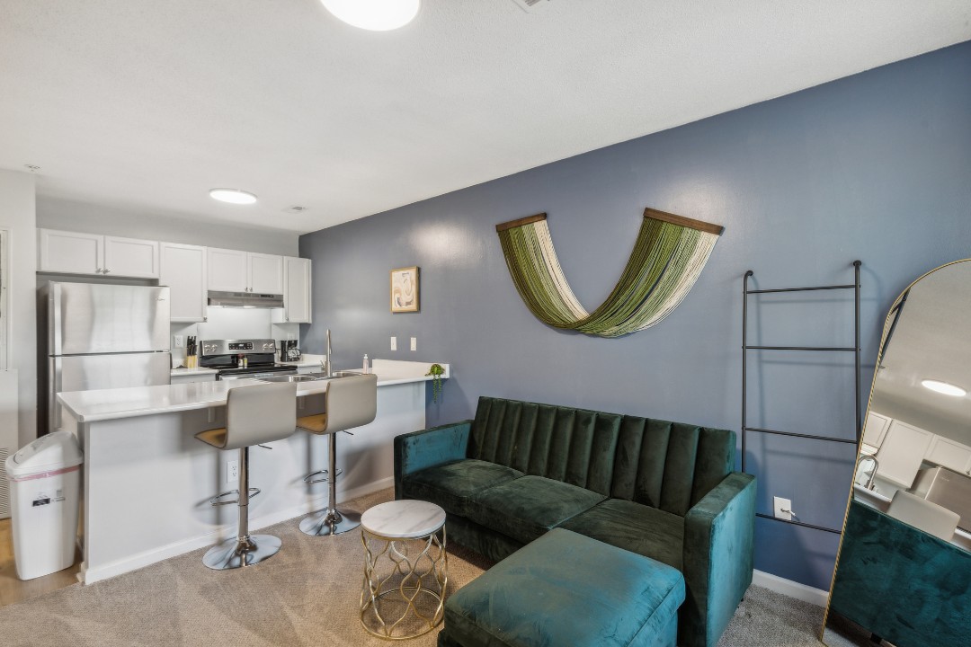 Carlson Bay, 969-304, · Unit 1/1