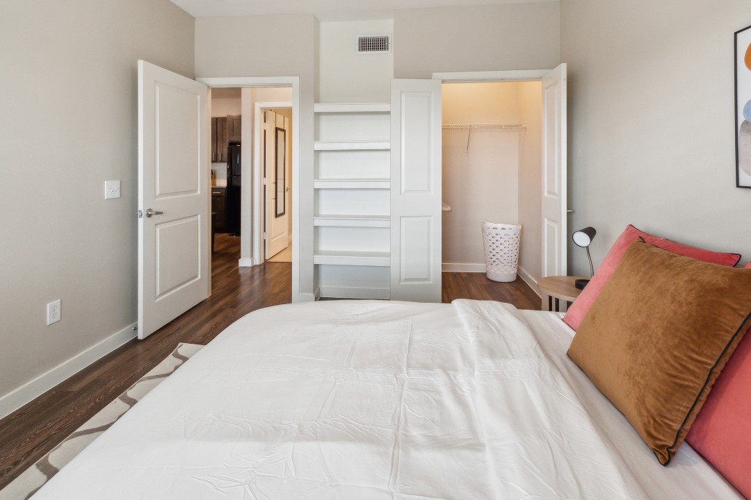 Smart Living Cypress Creek, · Unit 8302 2/2