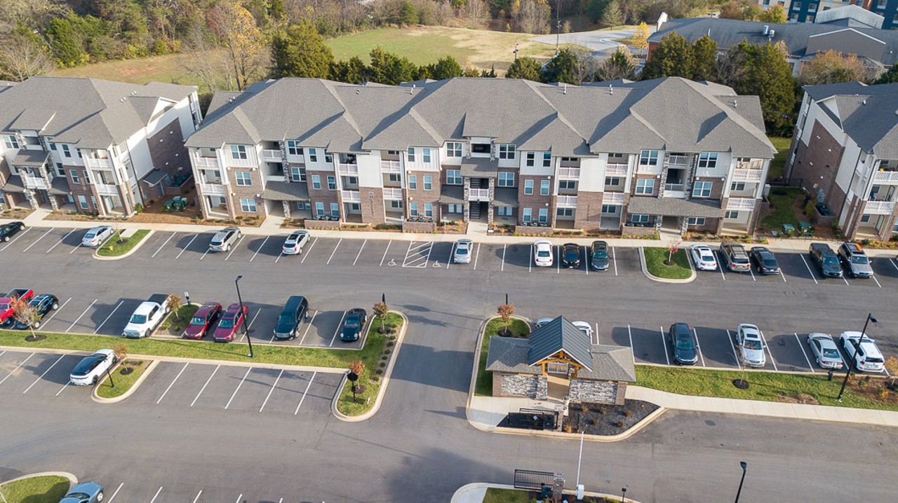 Overlook at Farragut 6301, · Unit 2/2