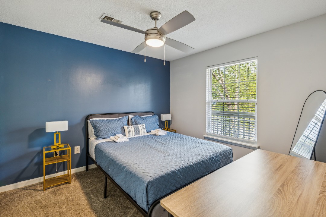 Carlson Bay, 969-203, · Unit 1/1